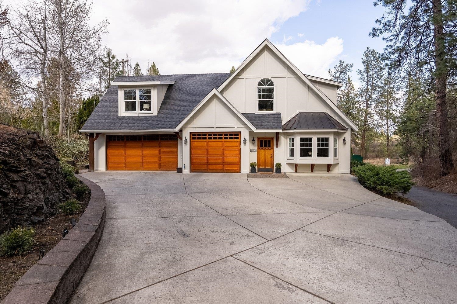 Property Photo:  2108 E Southeast Blvd  WA 99203 