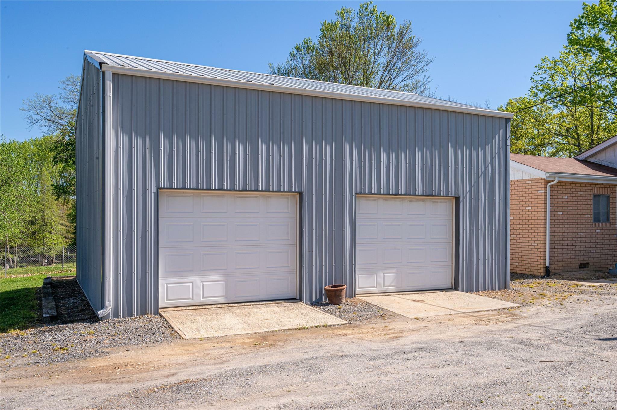 Property Photo: 1803 Woolie Road NC 28092