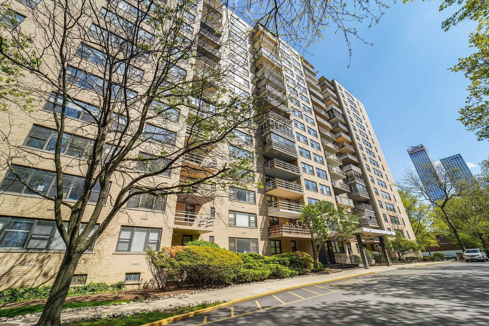 Property Photo: 201 St Pauls Ave 17F NJ 07306