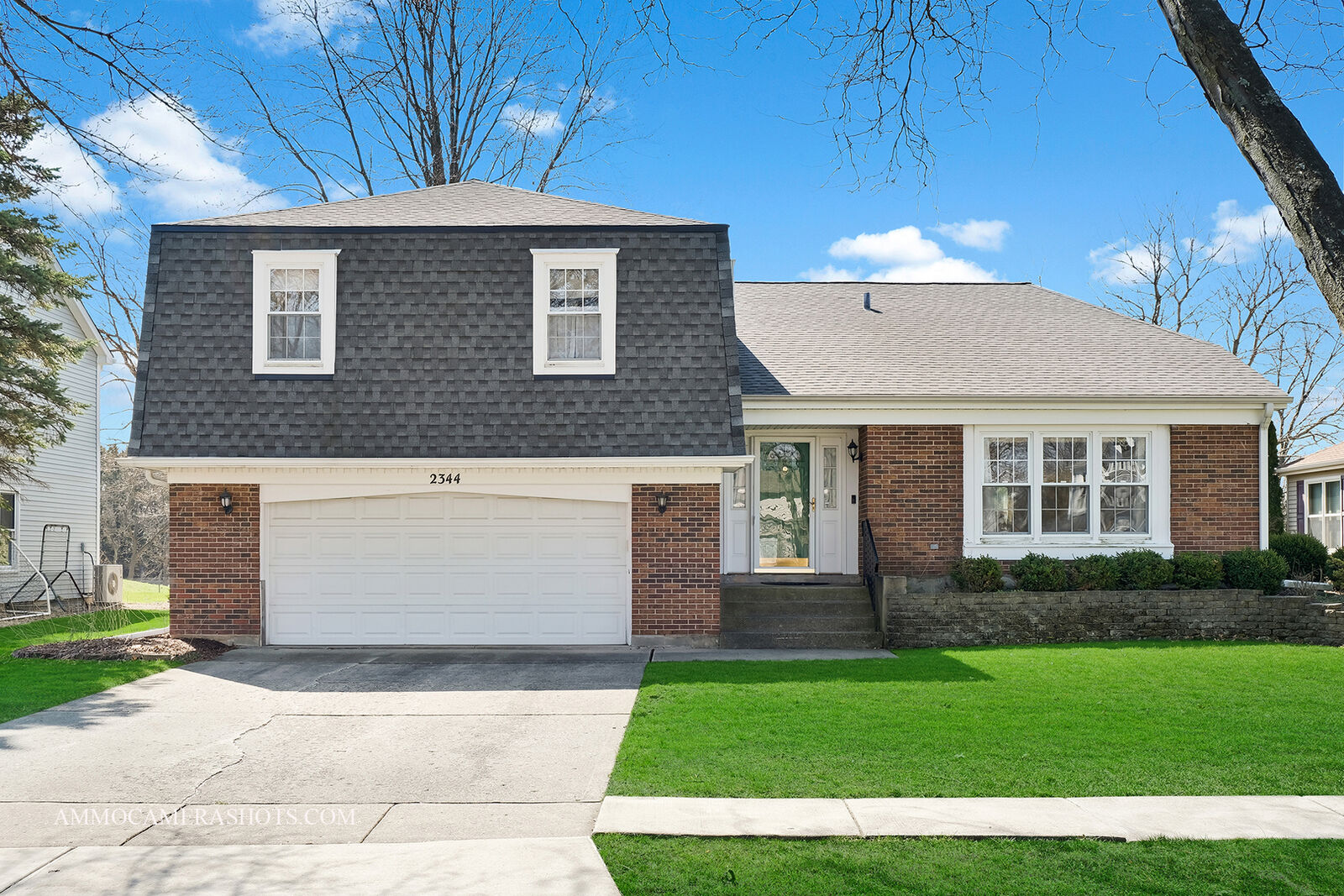 Property Photo:  2344 Appleby Drive  IL 60189 