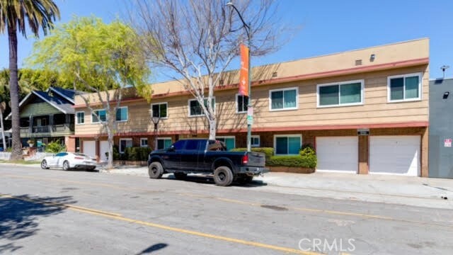 Property Photo:  819 E 4th Street 4  CA 90802 