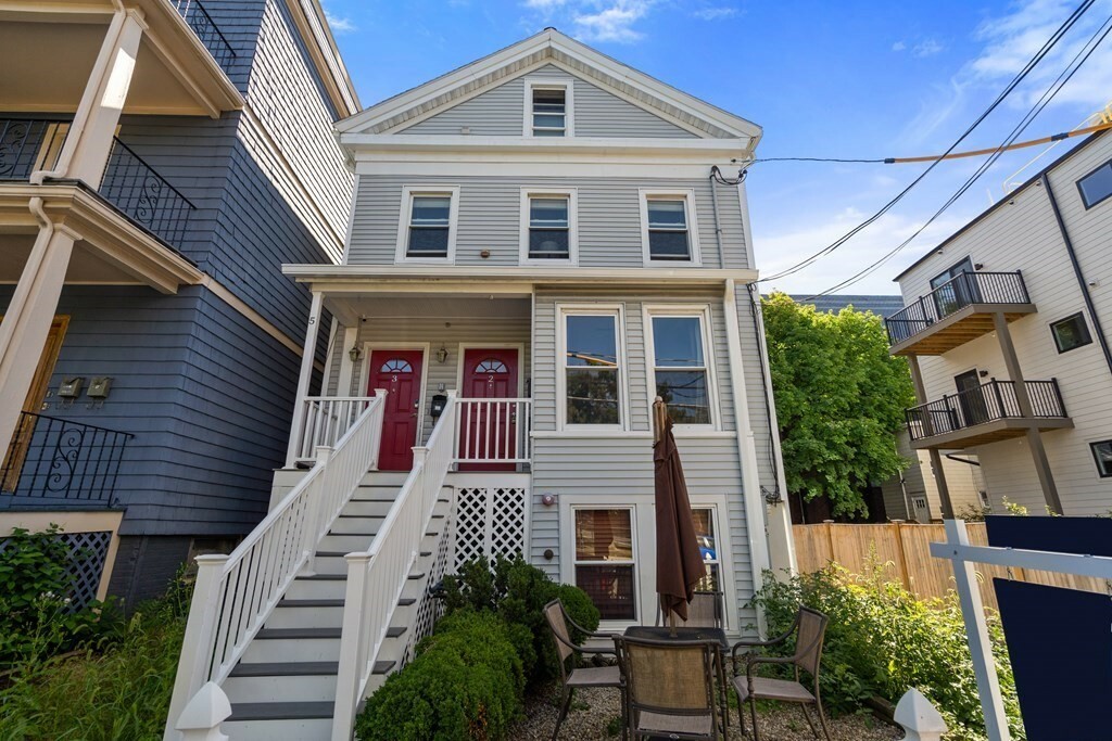 Property Photo:  5 Vinal Ave 2  MA 02143 