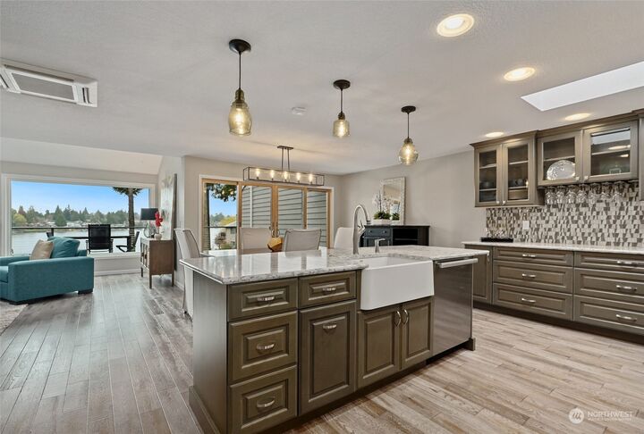 Property Photo: 19801 32nd Avenue S 4 WA 98188