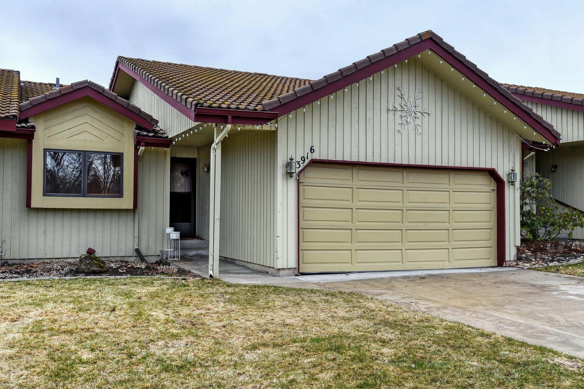 Property Photo:  3916 S Alder Cir  WA 99223 