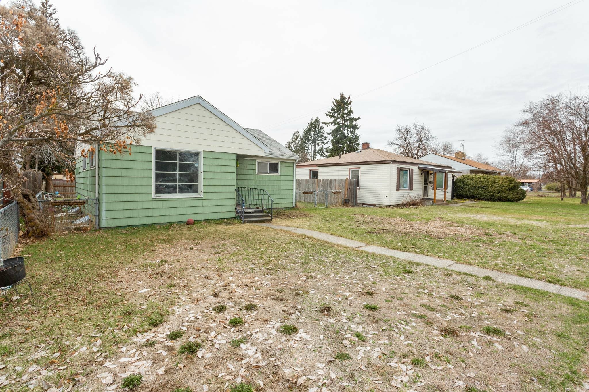 Property Photo: 38 E Everett Ave WA 99207