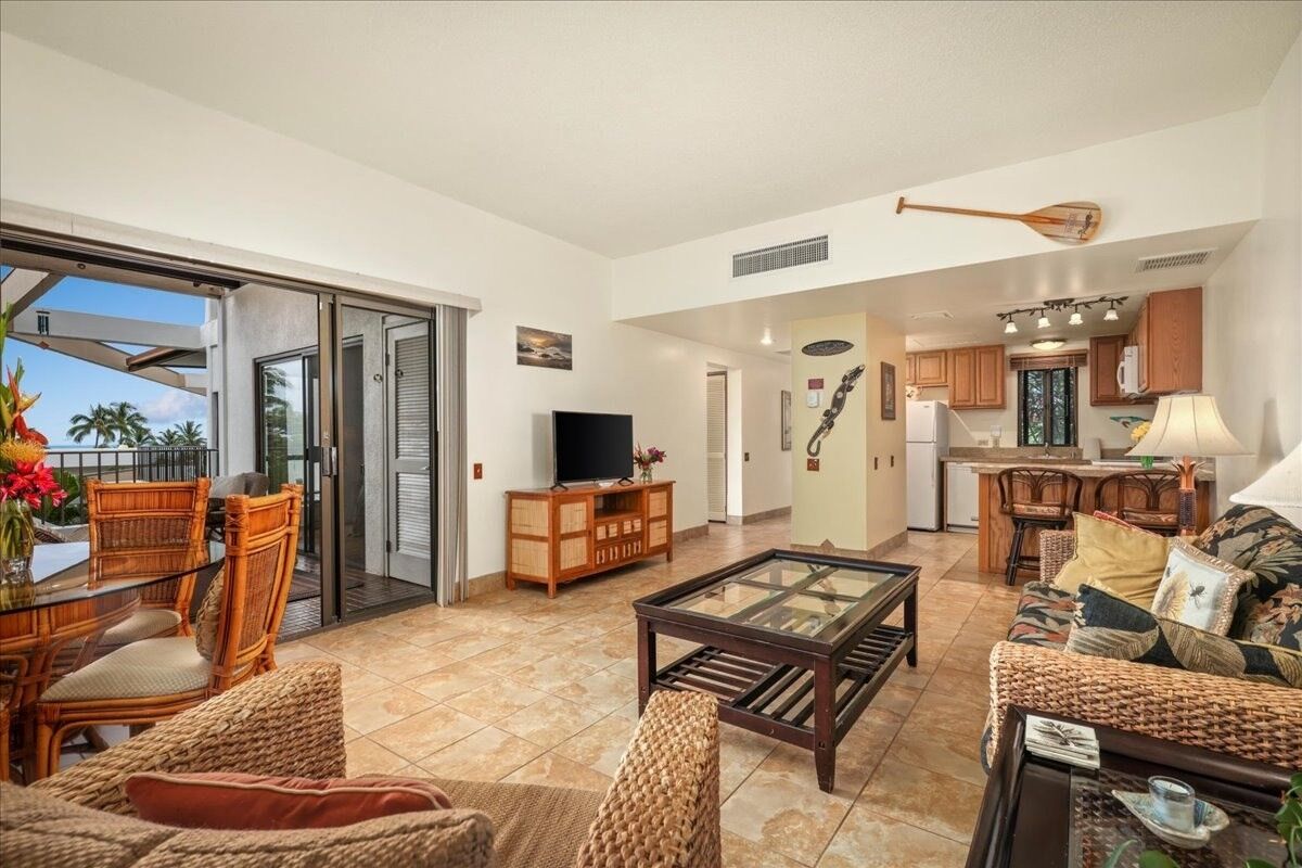 Property Photo:  75-6040 Alii Dr 506  HI 96740 
