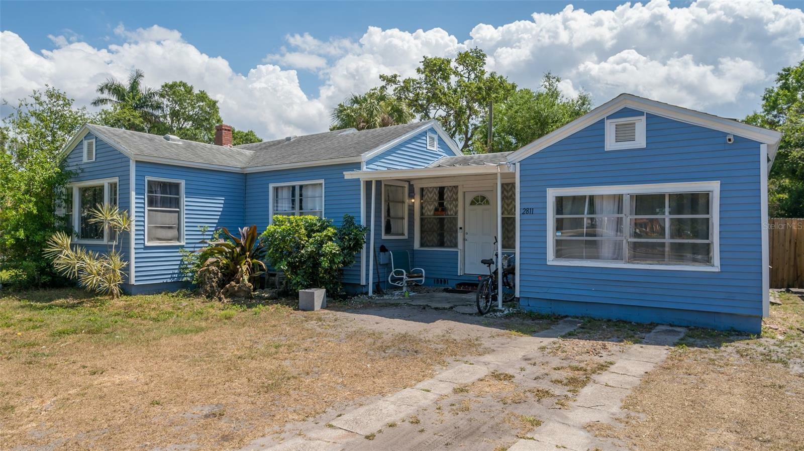 Property Photo:  2811 9th Avenue W  FL 34205 