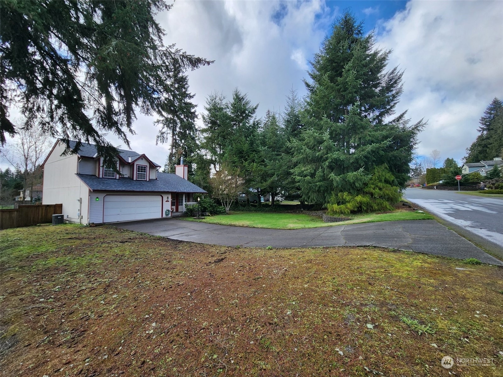 Property Photo:  20710 117th Street E  WA 98391 