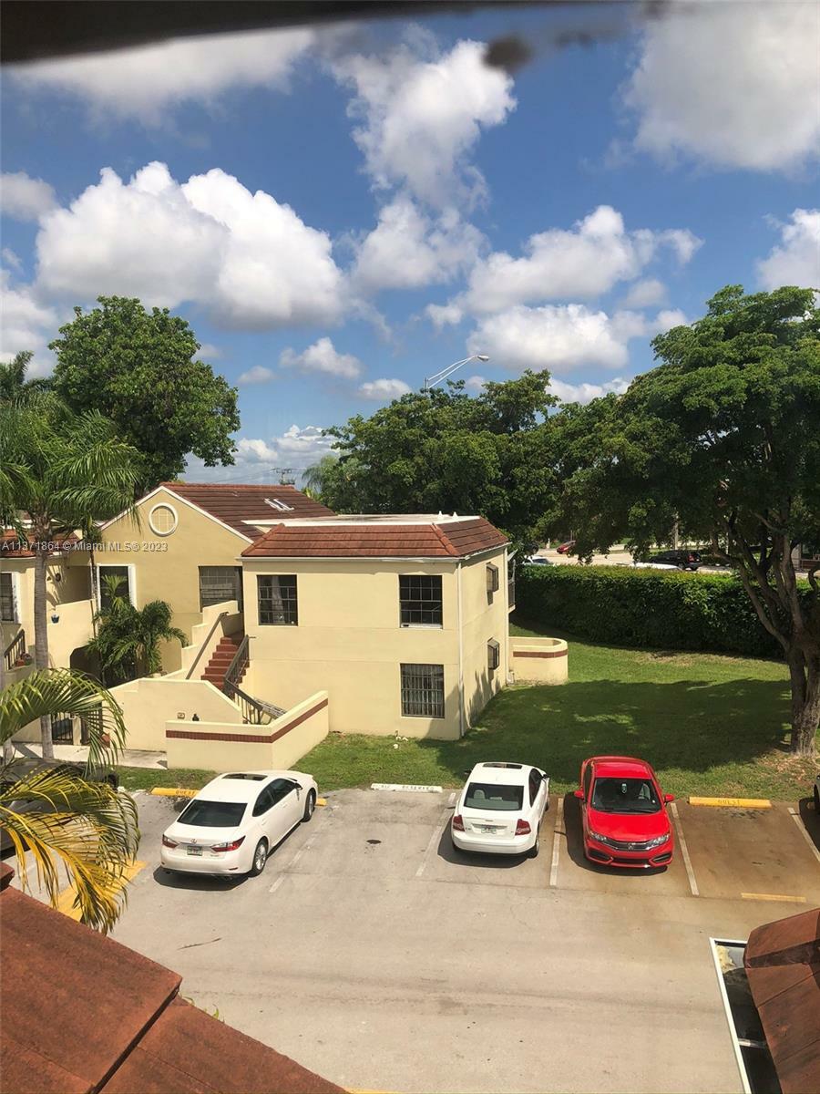 Property Photo:  12902 SW 88th Ter B-201  FL 33186 