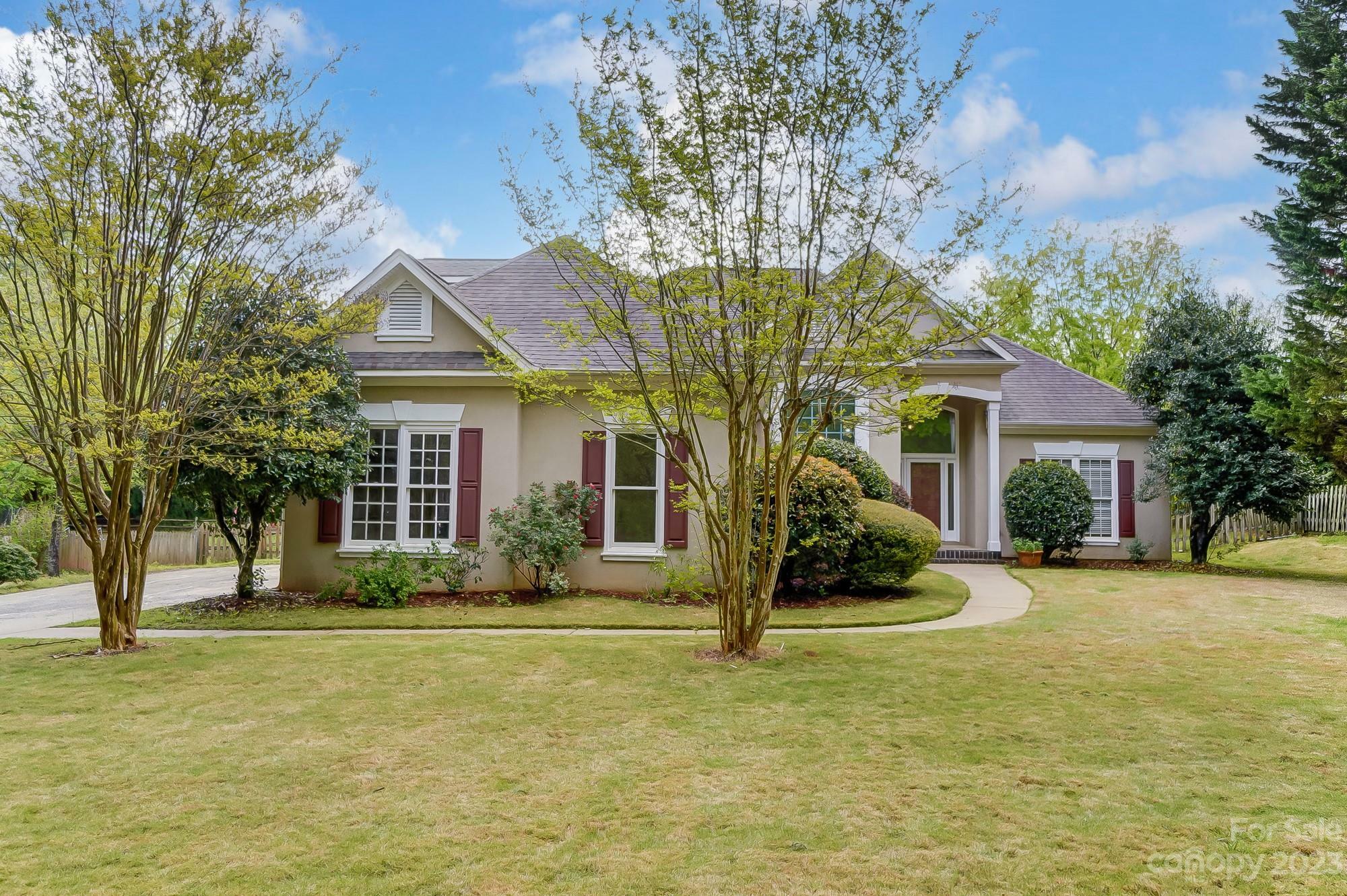 Property Photo:  530 Dovefield Drive  NC 28079 