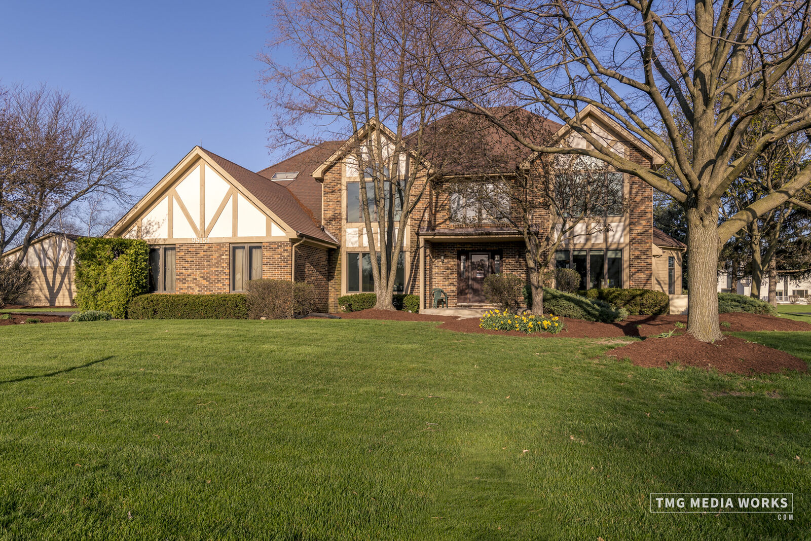 Property Photo:  9S151 Skylane Drive  IL 60564 