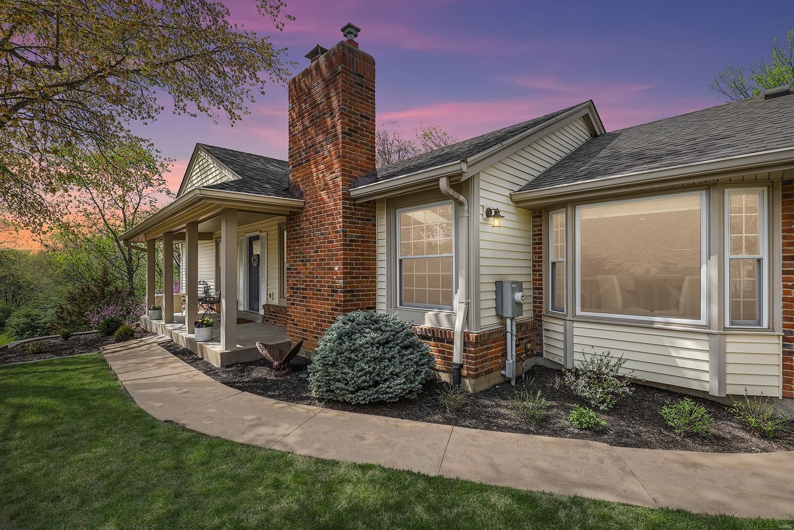 Property Photo:  2305 Manor Lake Court  MO 63017 
