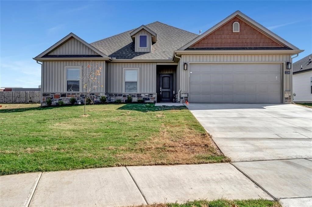 Property Photo: 1130 Monarch Road AR 72719