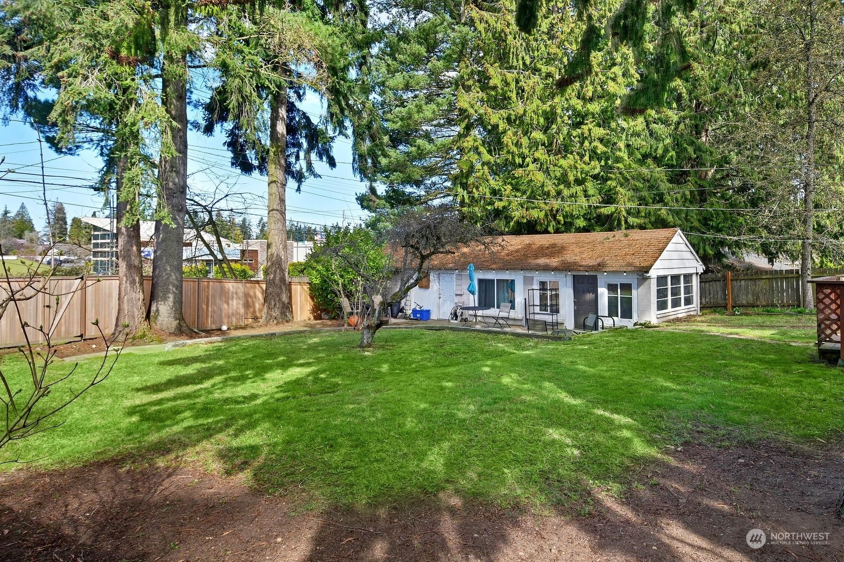 Property Photo:  16167 Midvale Avenue N  WA 98133 