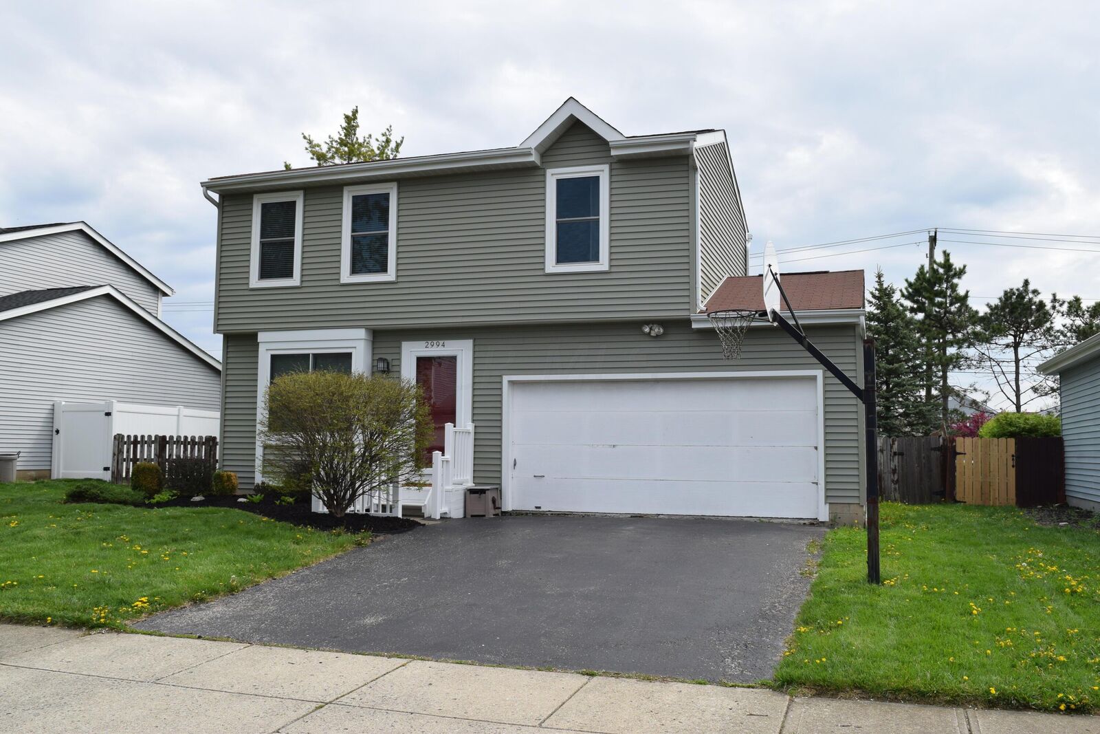 Property Photo:  2994 Carlsbad Drive  OH 43026 