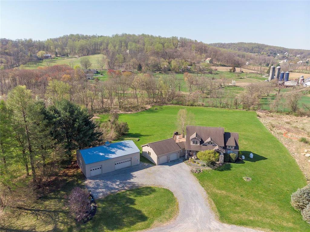 Property Photo:  5 Bachman Lane  PA 18042 