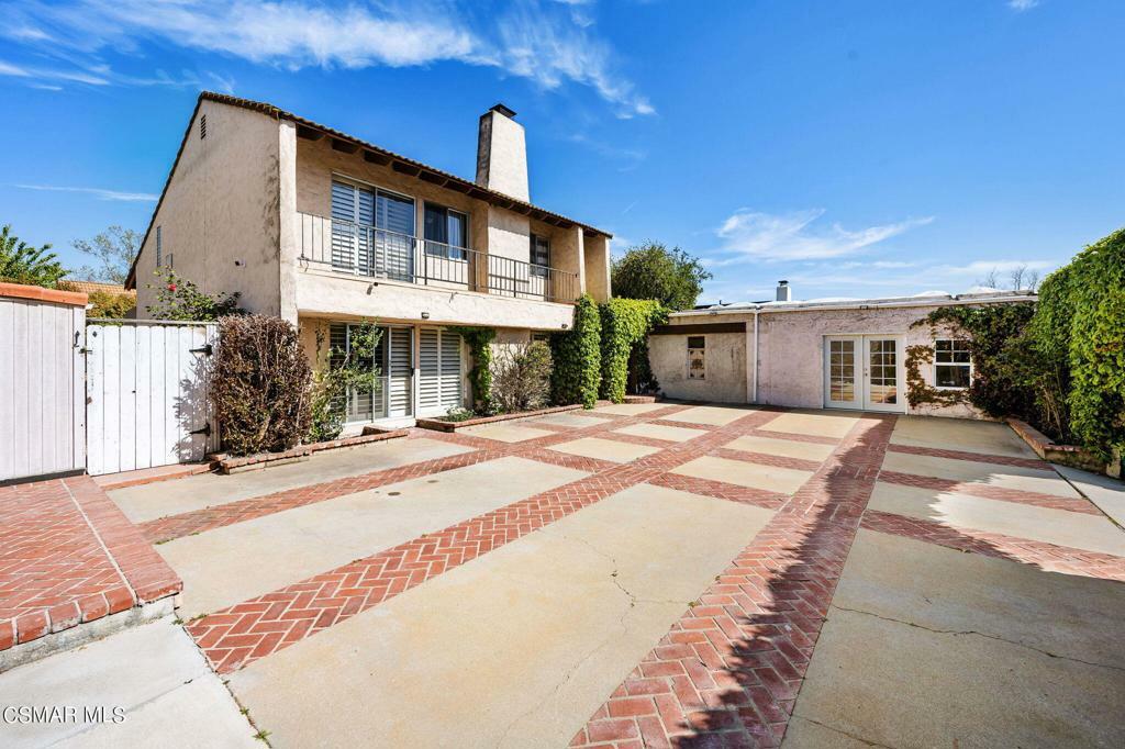 Property Photo:  4524 Greengate Court  CA 91361 