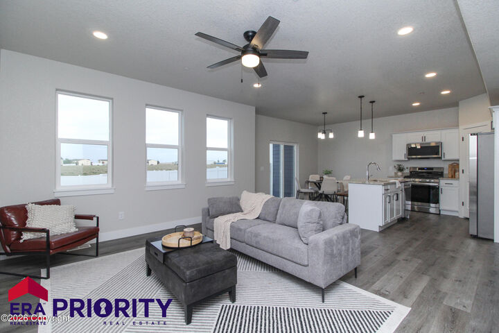 Property Photo: 3805 Red Lodge Dr - WY 82718