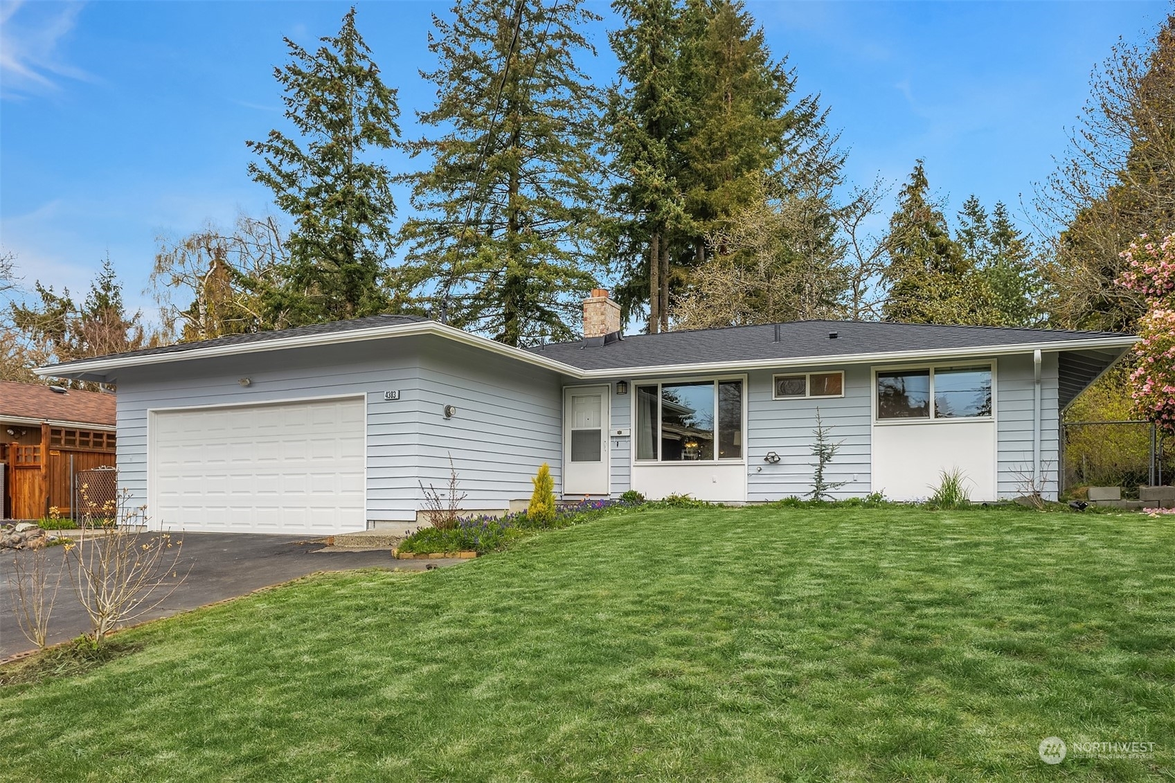 Property Photo:  4303 225th Street SW  WA 98043 