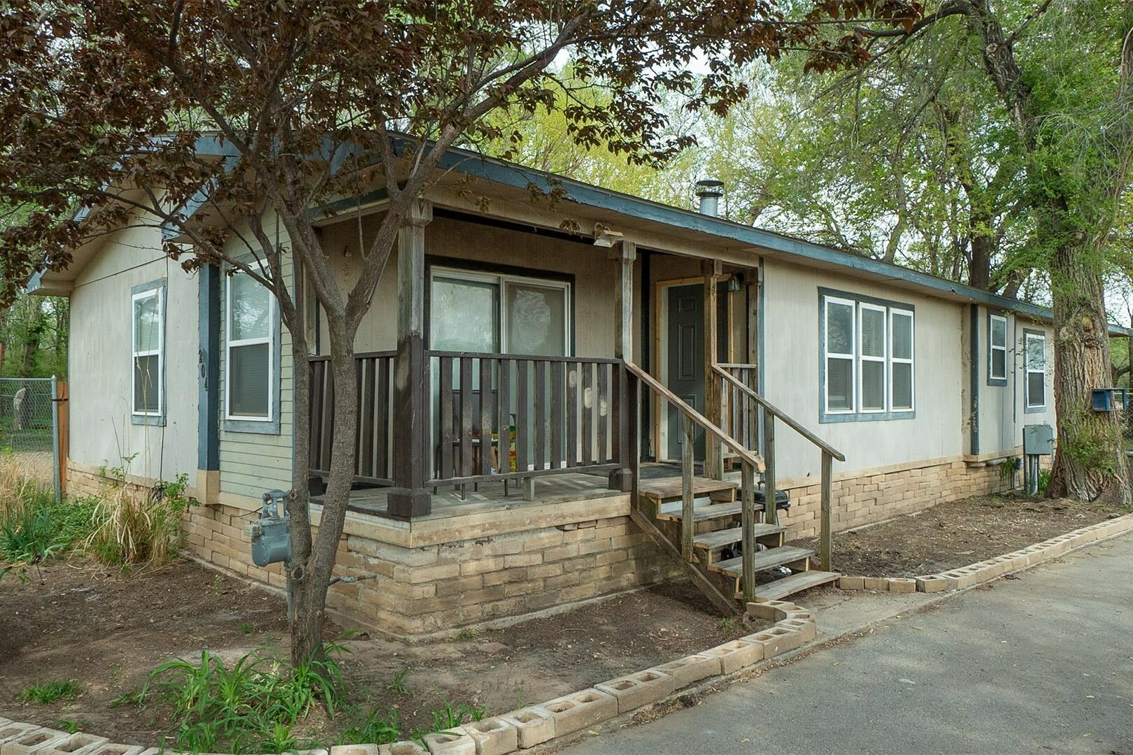 Property Photo:  204 W 95th St S  KS 67060 