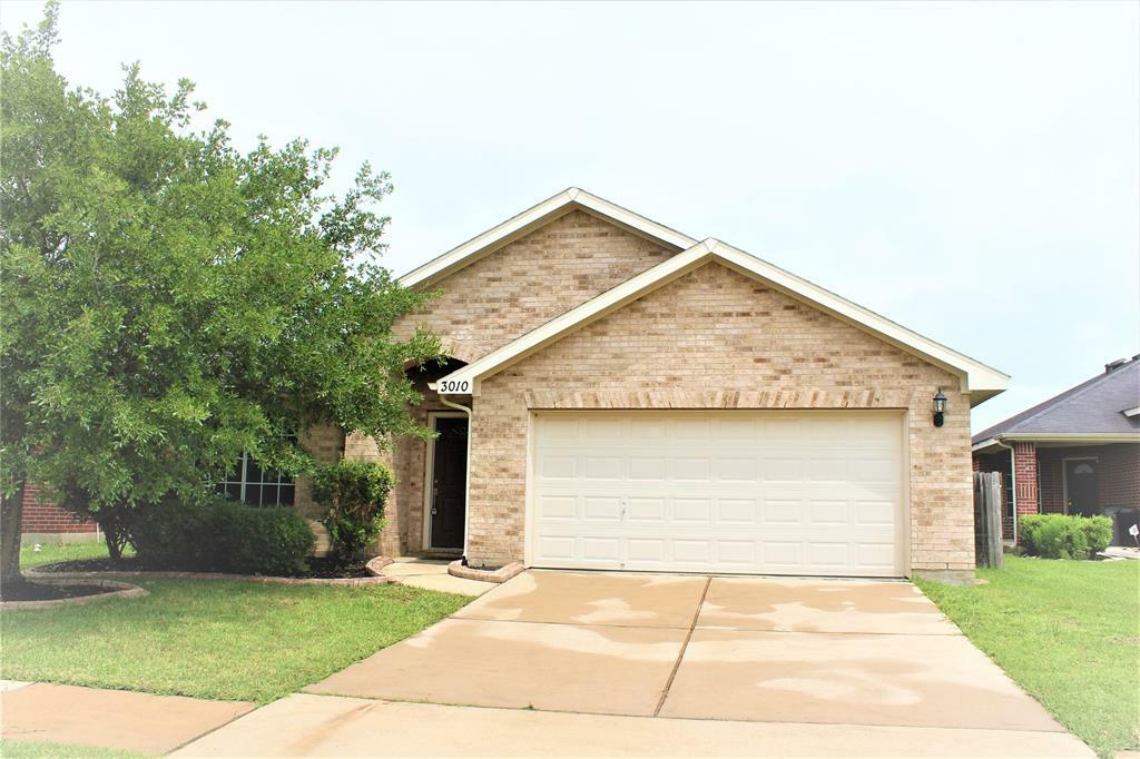 Property Photo:  3010 Calvert Crossing Court  TX 77449 