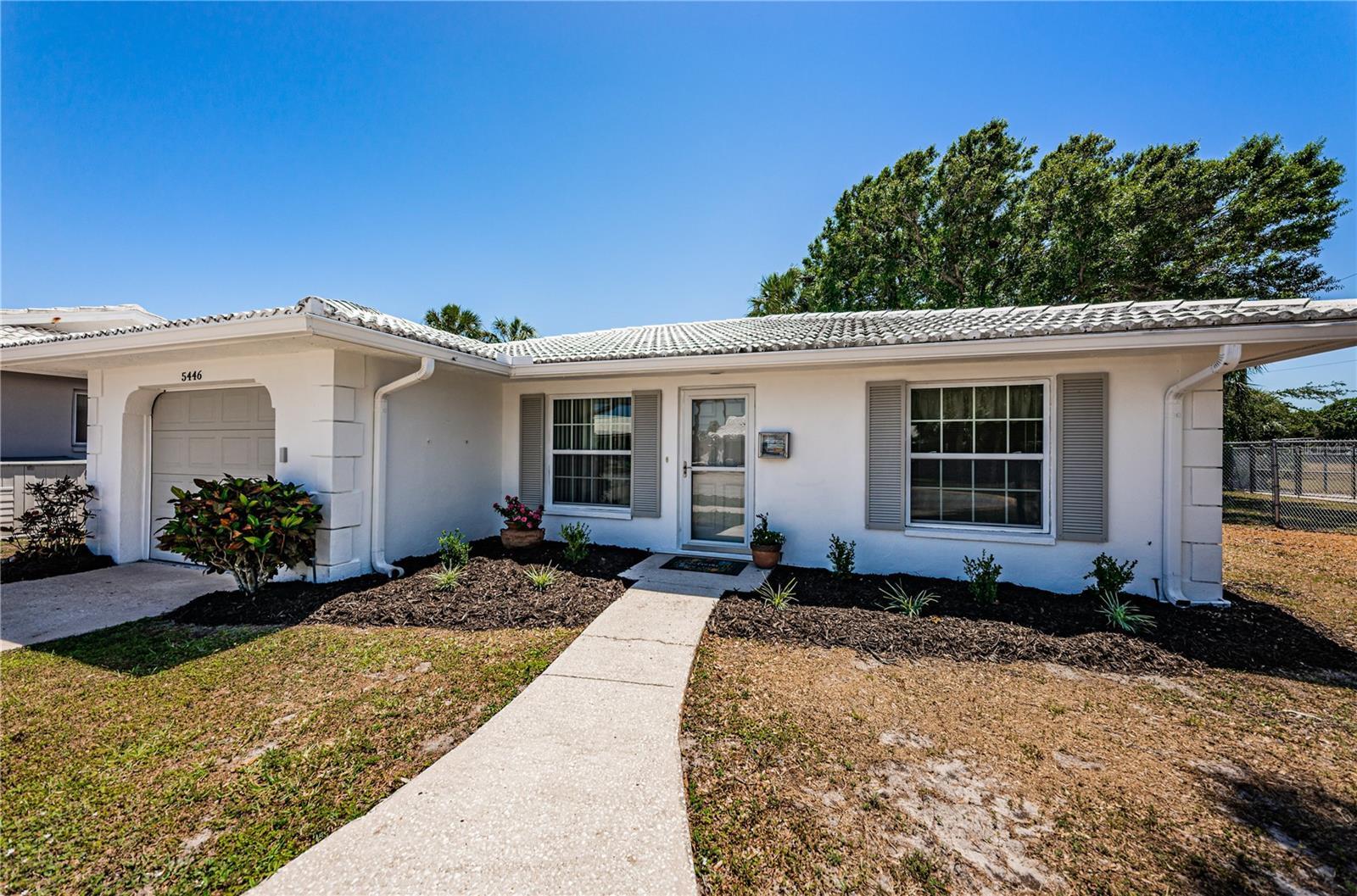Property Photo: 5446 Magnolia Trail N FL 33782