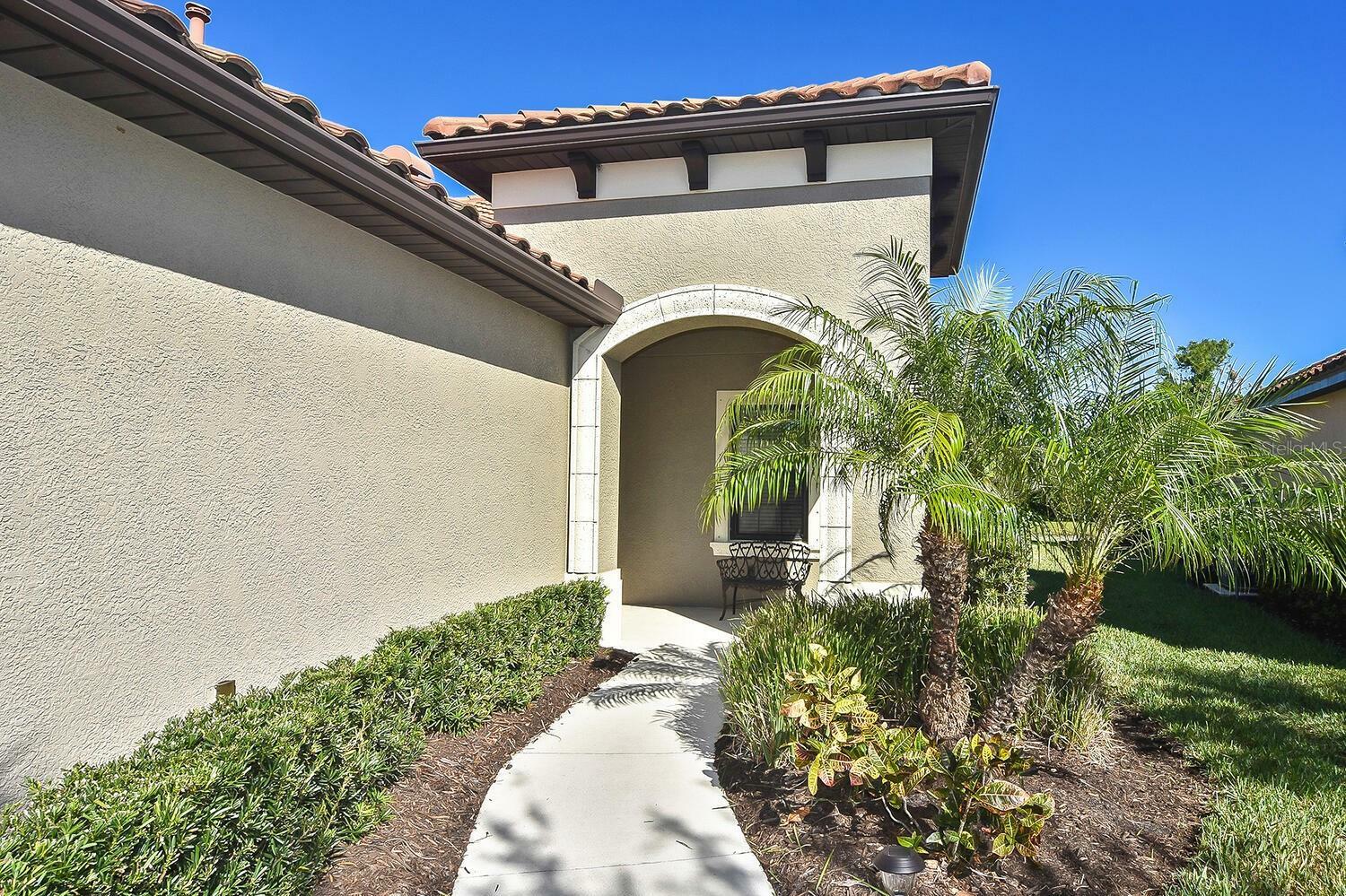 Property Photo: 352 Acerno Drive FL 34275