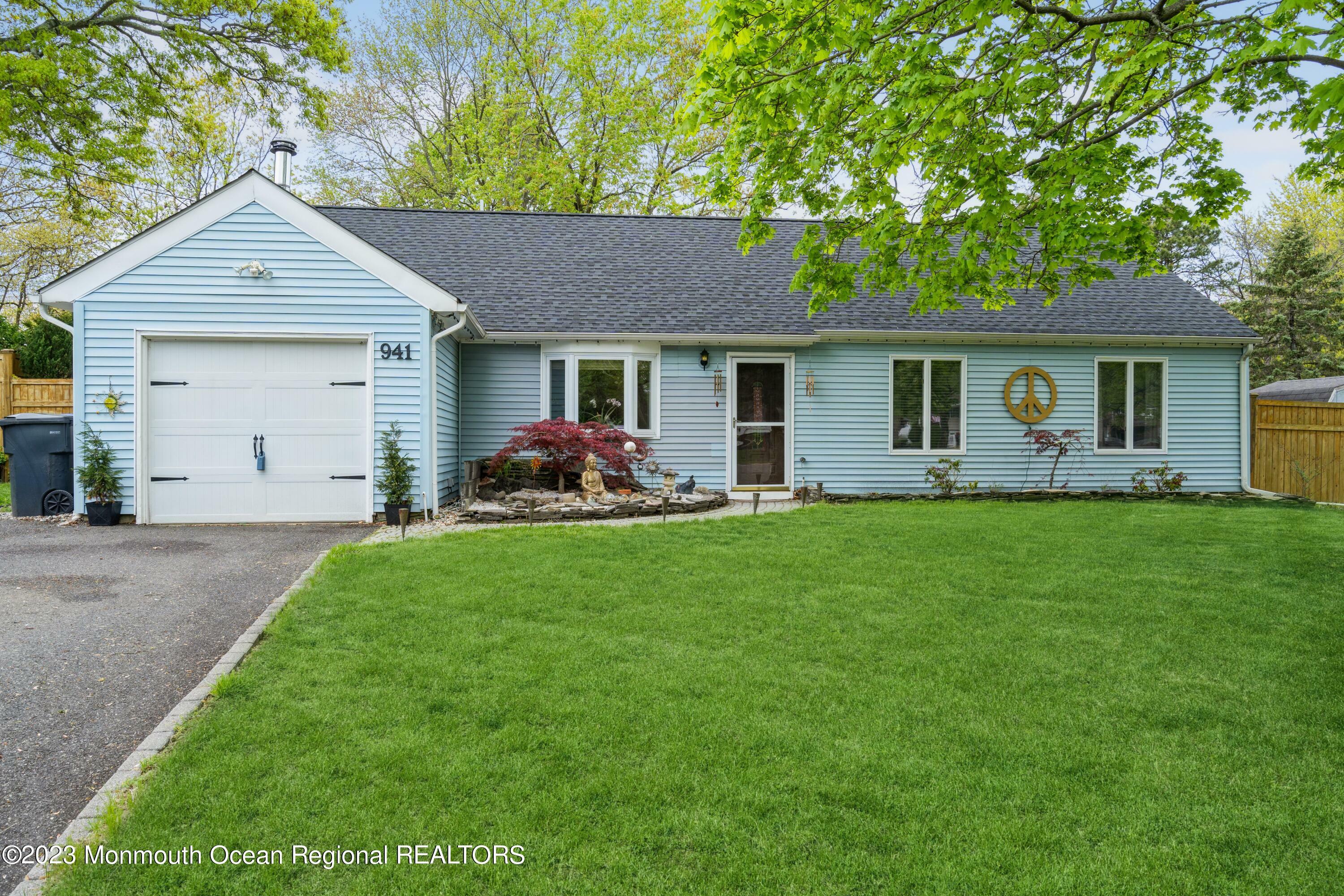 Property Photo:  941 Fairview Drive  NJ 08753 