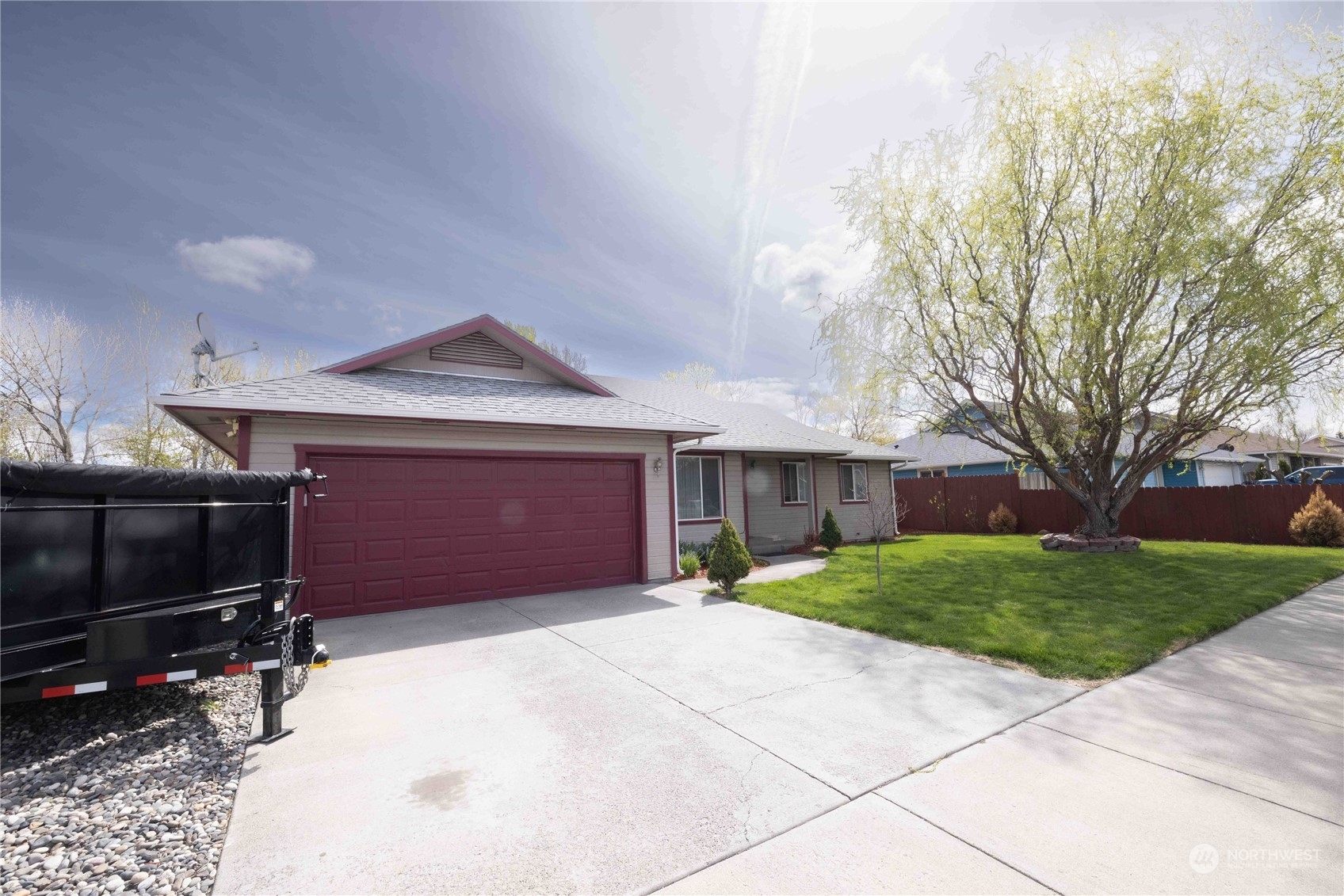 Property Photo:  518 Elzora Loop  OR 97862 