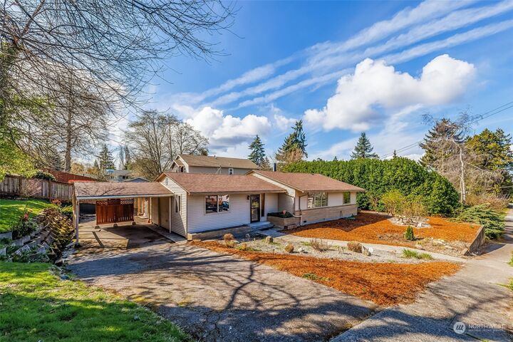 1403 SW Thistle Street  Seattle WA 98106 photo