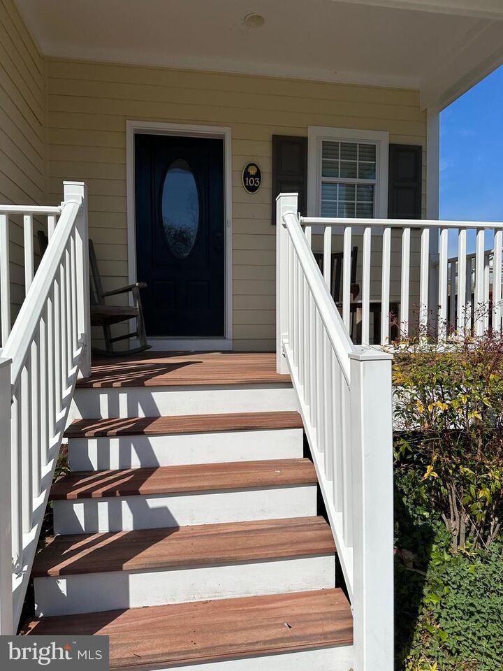 MLSMDKE2002570 103 Landing Lane, Chestertown, MD 21620