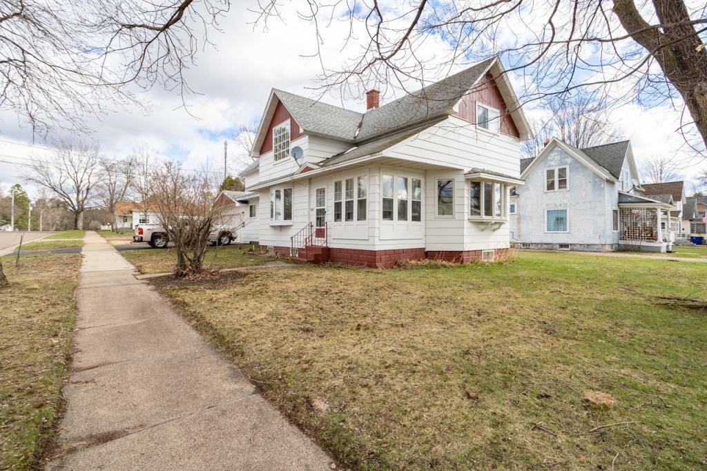 Property Photo:  501 Douglas St  WI 54452 