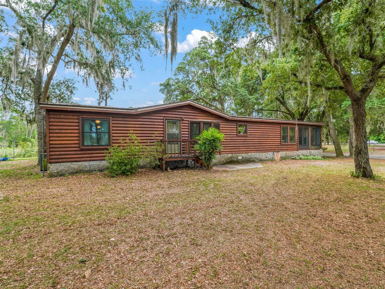 Property Photo:  18955 SE 51st Street  FL 32179 