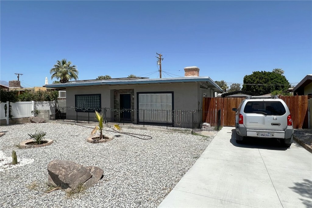 Property Photo: 74100 De Anza Way CA 92260