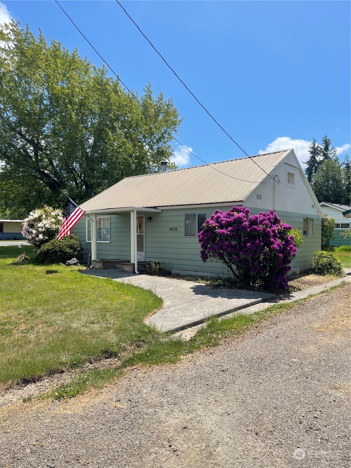 Property Photo: 5470 School Street WA 98577