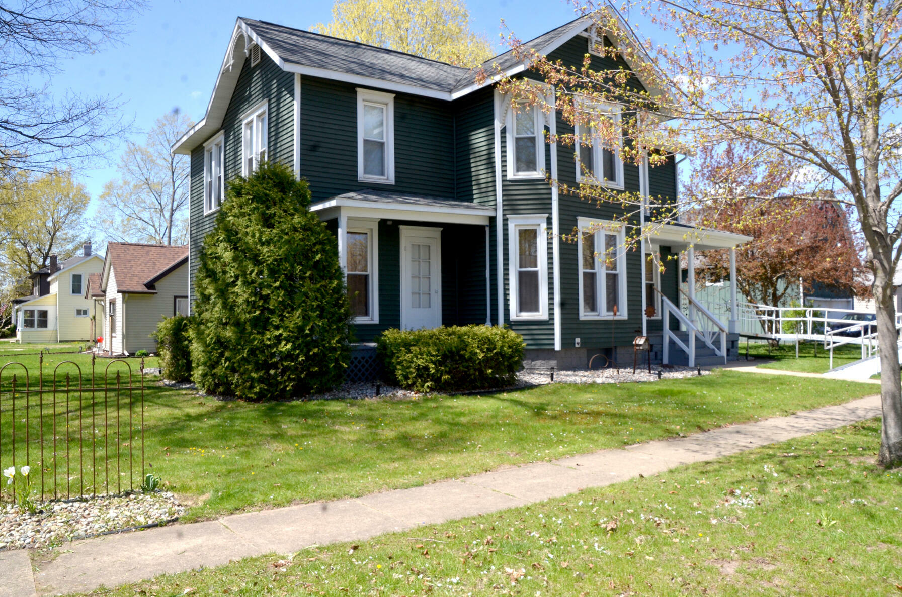 Property Photo:  113 S Webster Street  MI 49245 