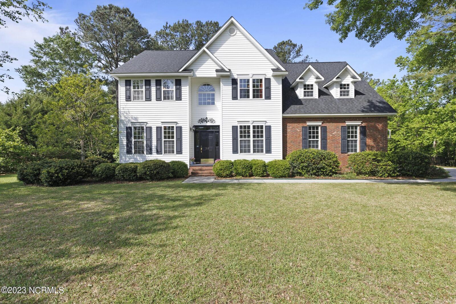 Property Photo:  310 Royal Bluff Road  NC 28540 