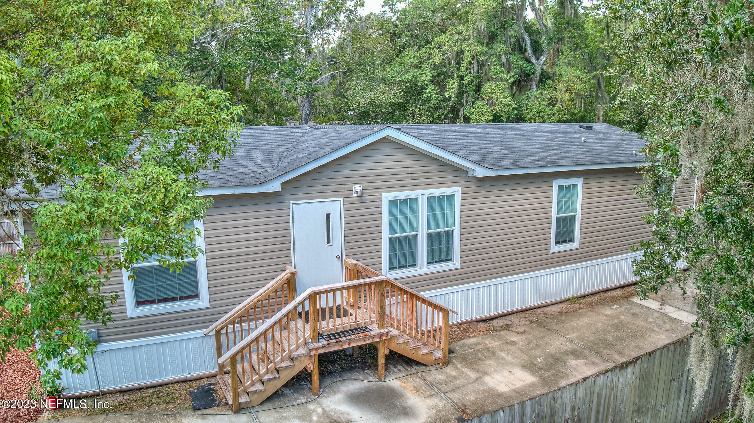 Property Photo:  958 Pearl Street  FL 32084 