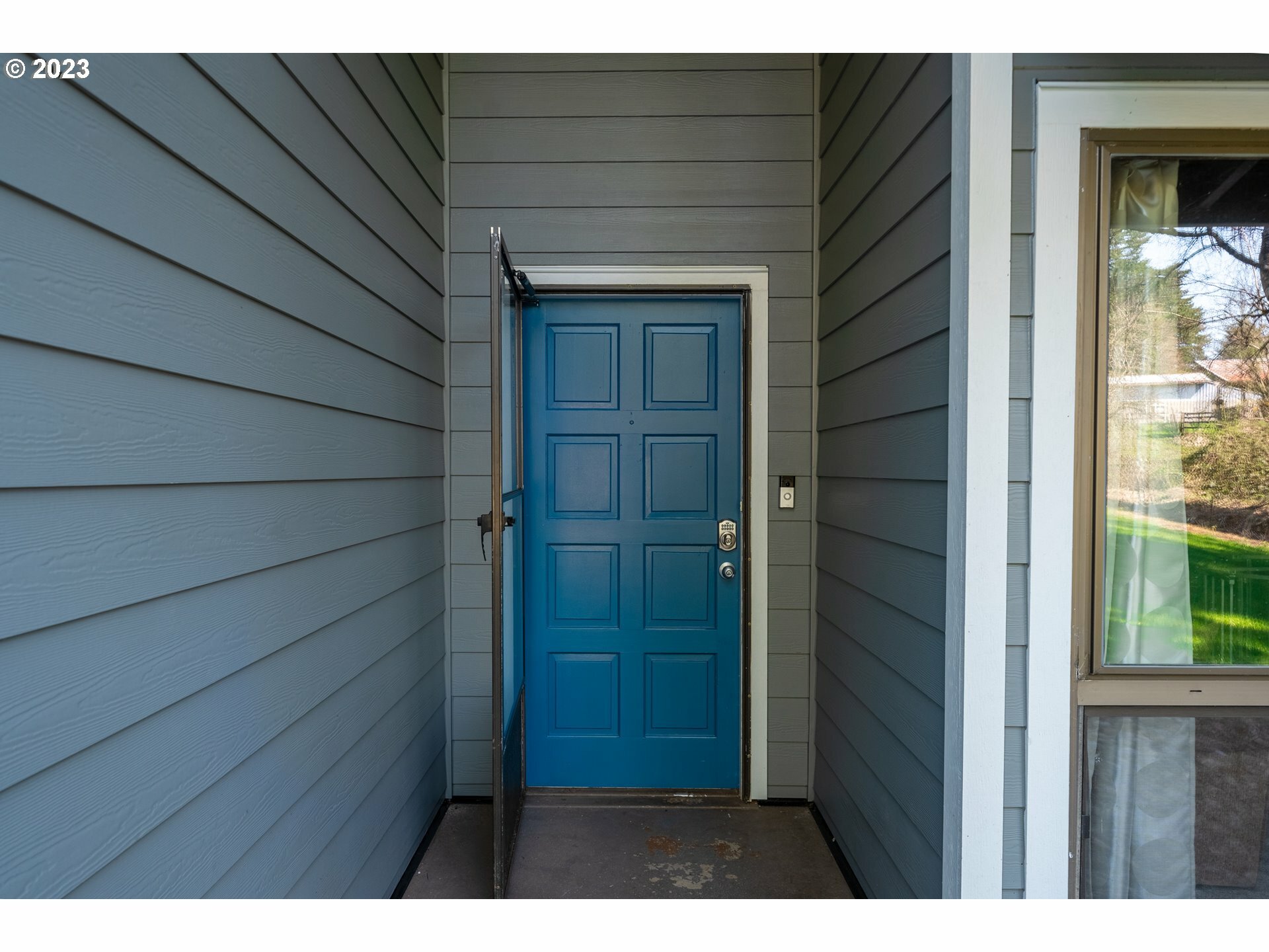 Property Photo: 1117 NE 245th Ave WA 98607