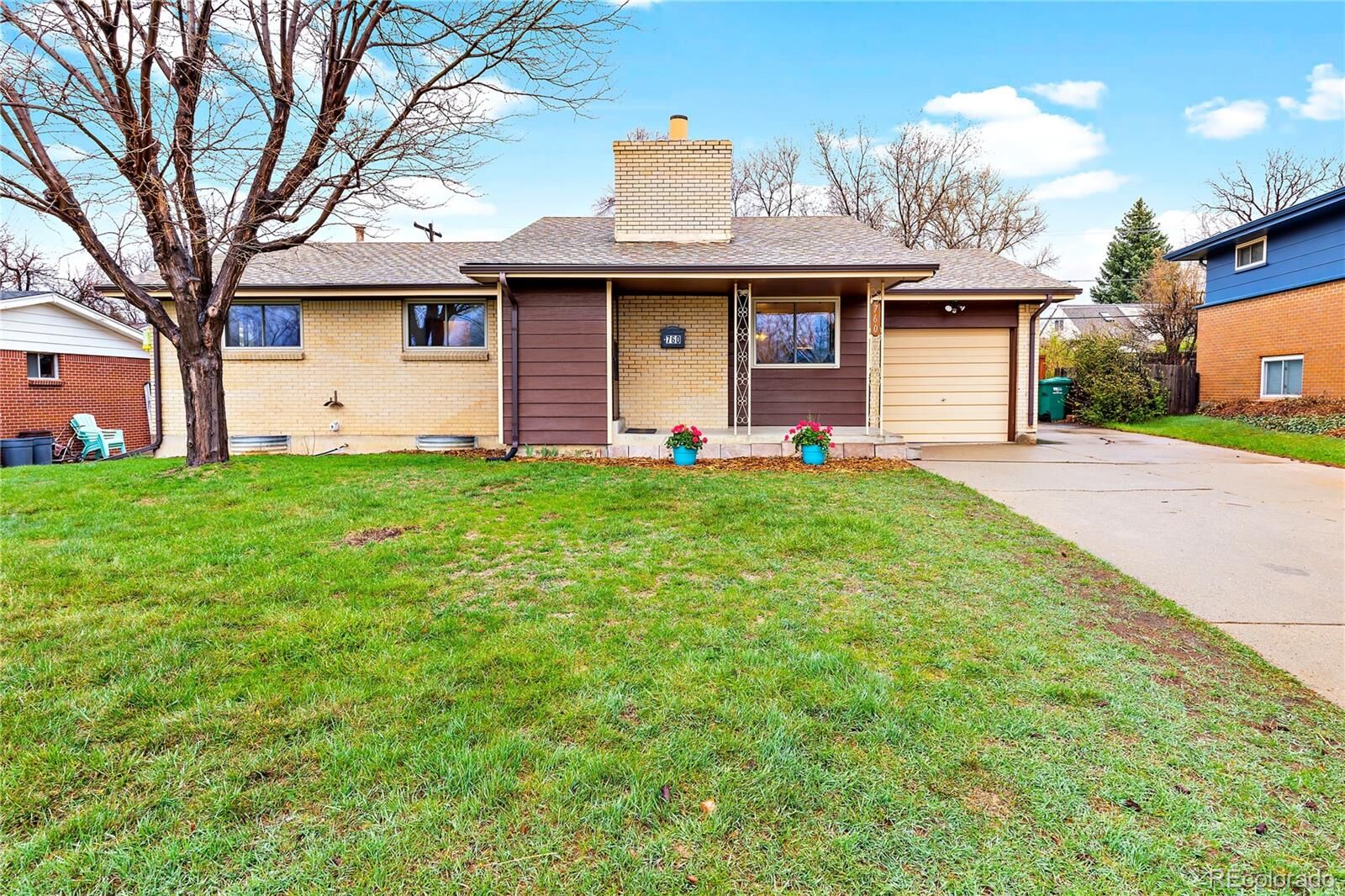 Property Photo:  760 W 7th Avenue Drive  CO 80020 
