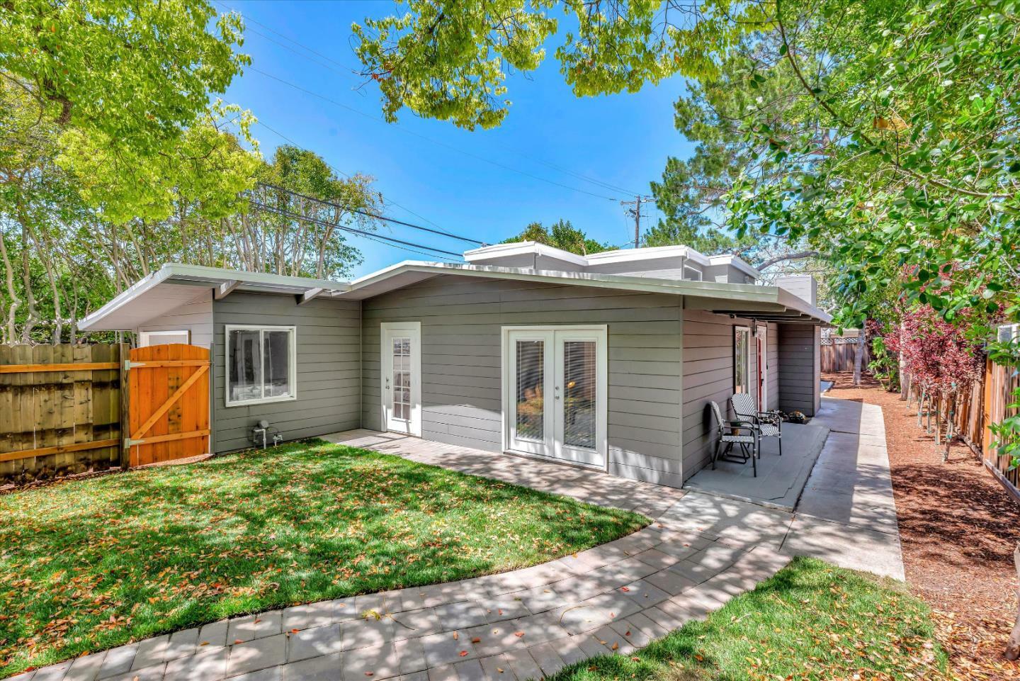 409 East Meadow Drive  Palo Alto CA 94306 photo