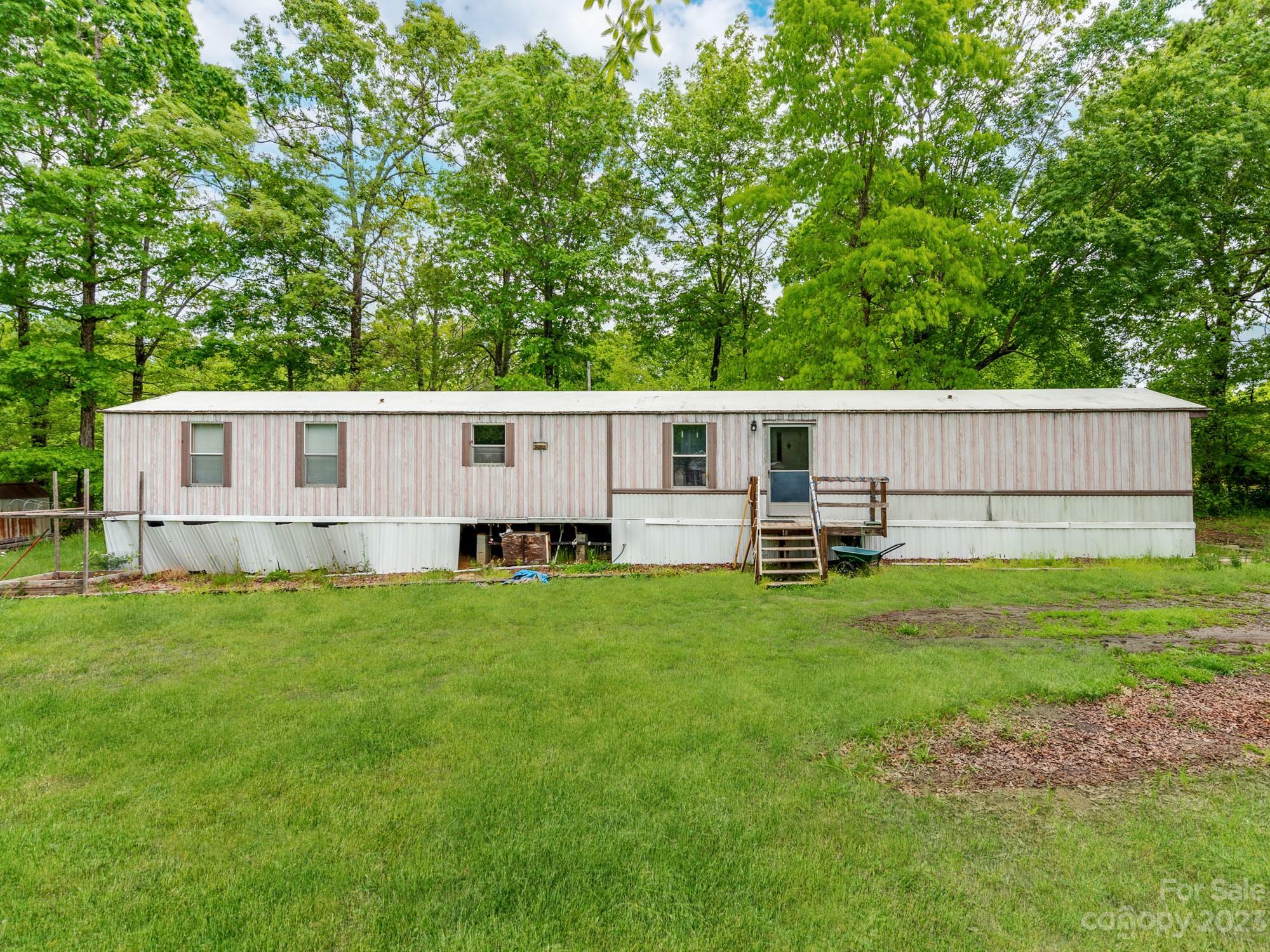 Property Photo:  466 Old Lincolnton Crouse Road  NC 28092 