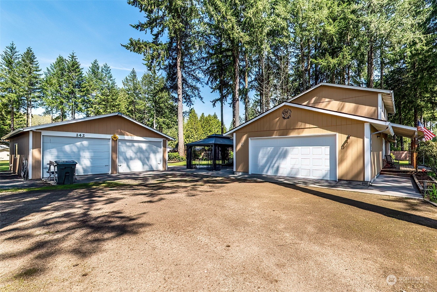 Property Photo:  142 Gassman Road  WA 98611 