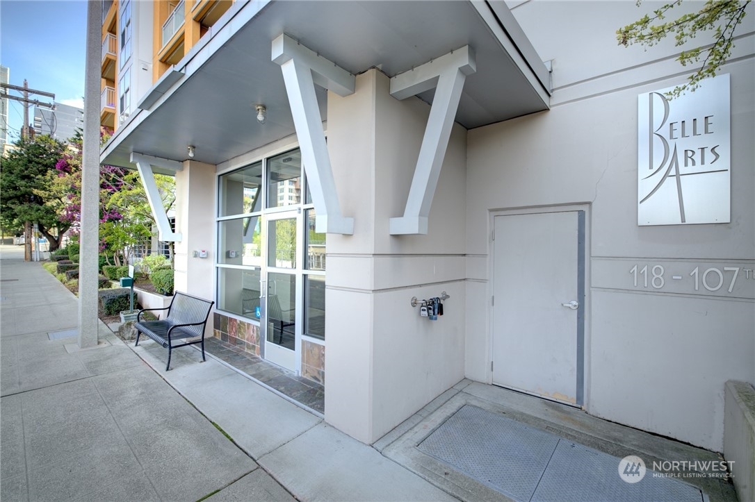 Property Photo:  118 107th Avenue NE B415  WA 98004 