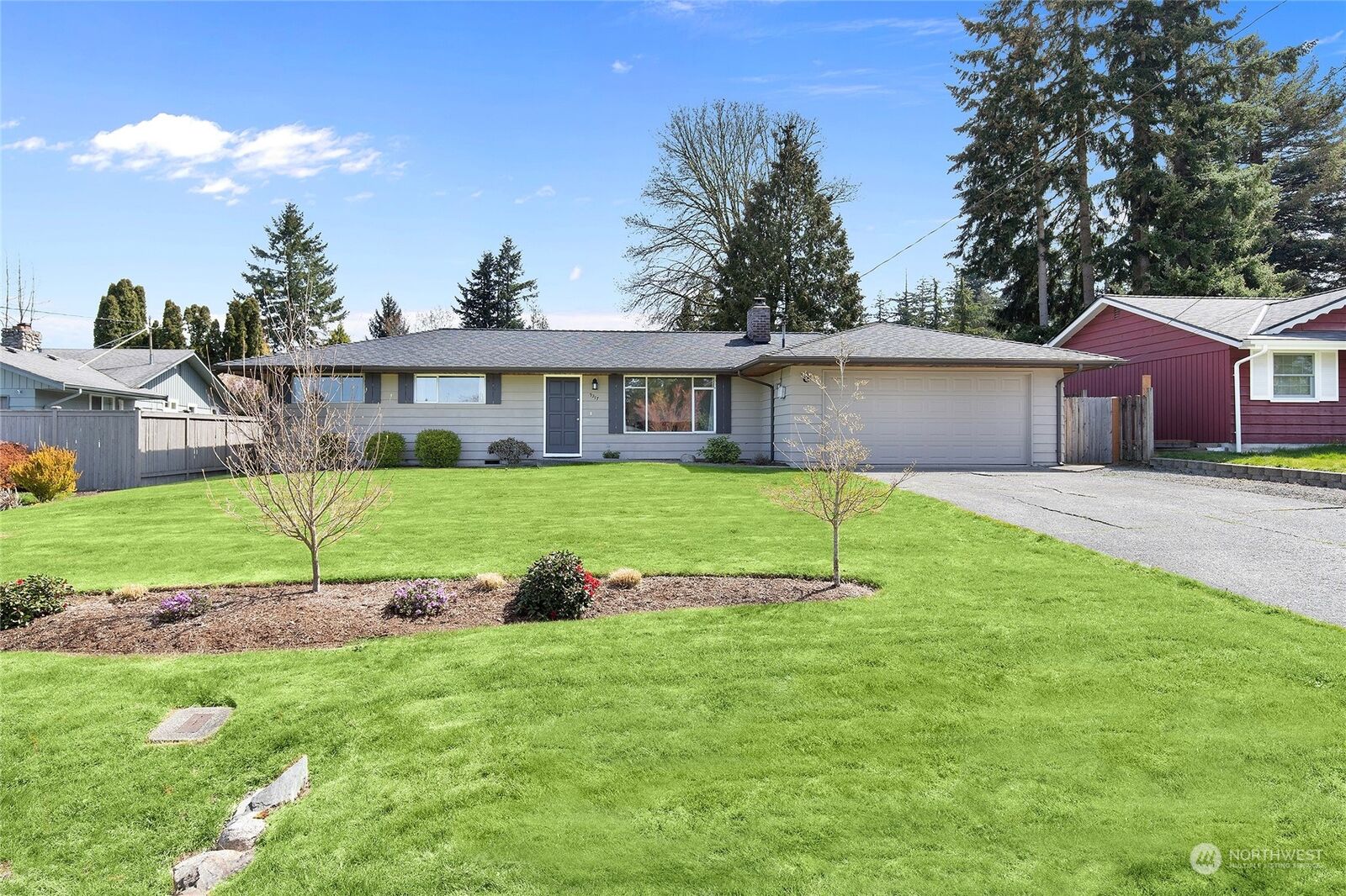 3 bed Everett home for sale 9217 Baring Way, Everett, WA 98208