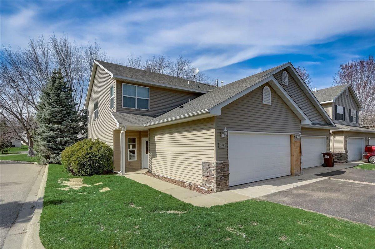 Property Photo:  595 Hidden Lane  MN 55033 