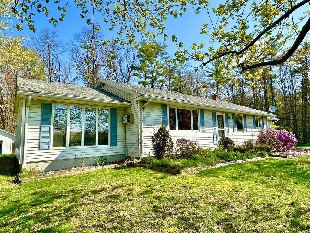 Property Photo:  124 Haydenville Rd  MA 01053 