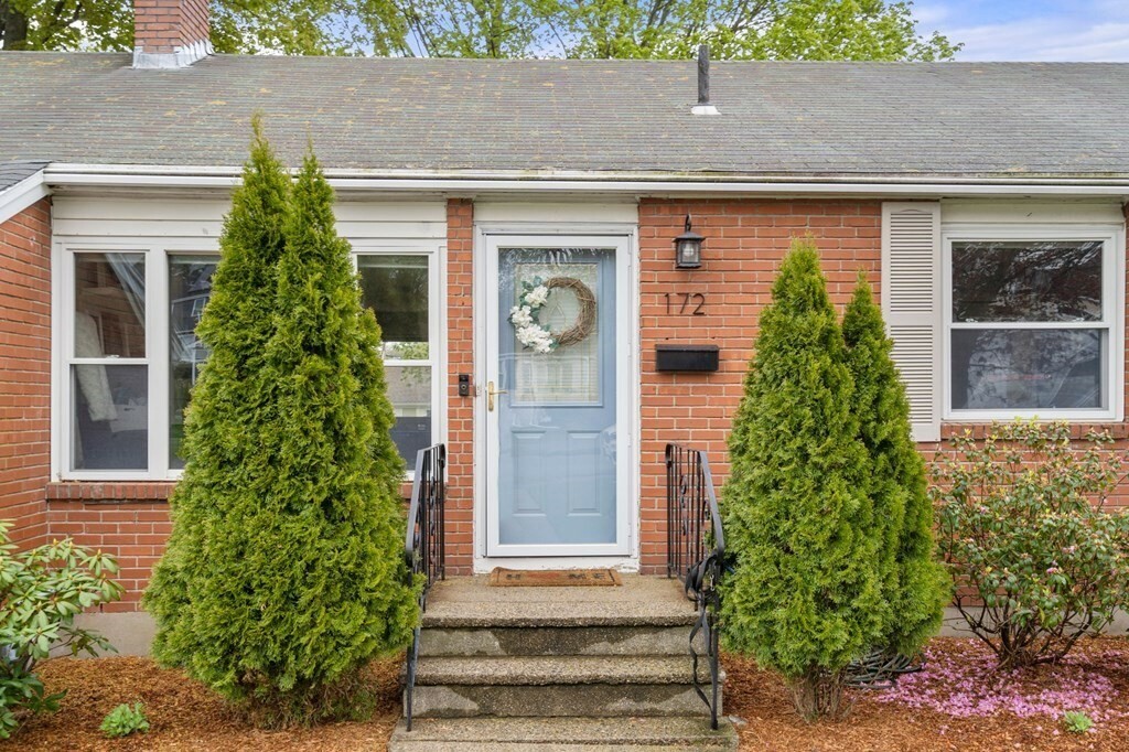 Property Photo: 172 Circle Dr MA 02452