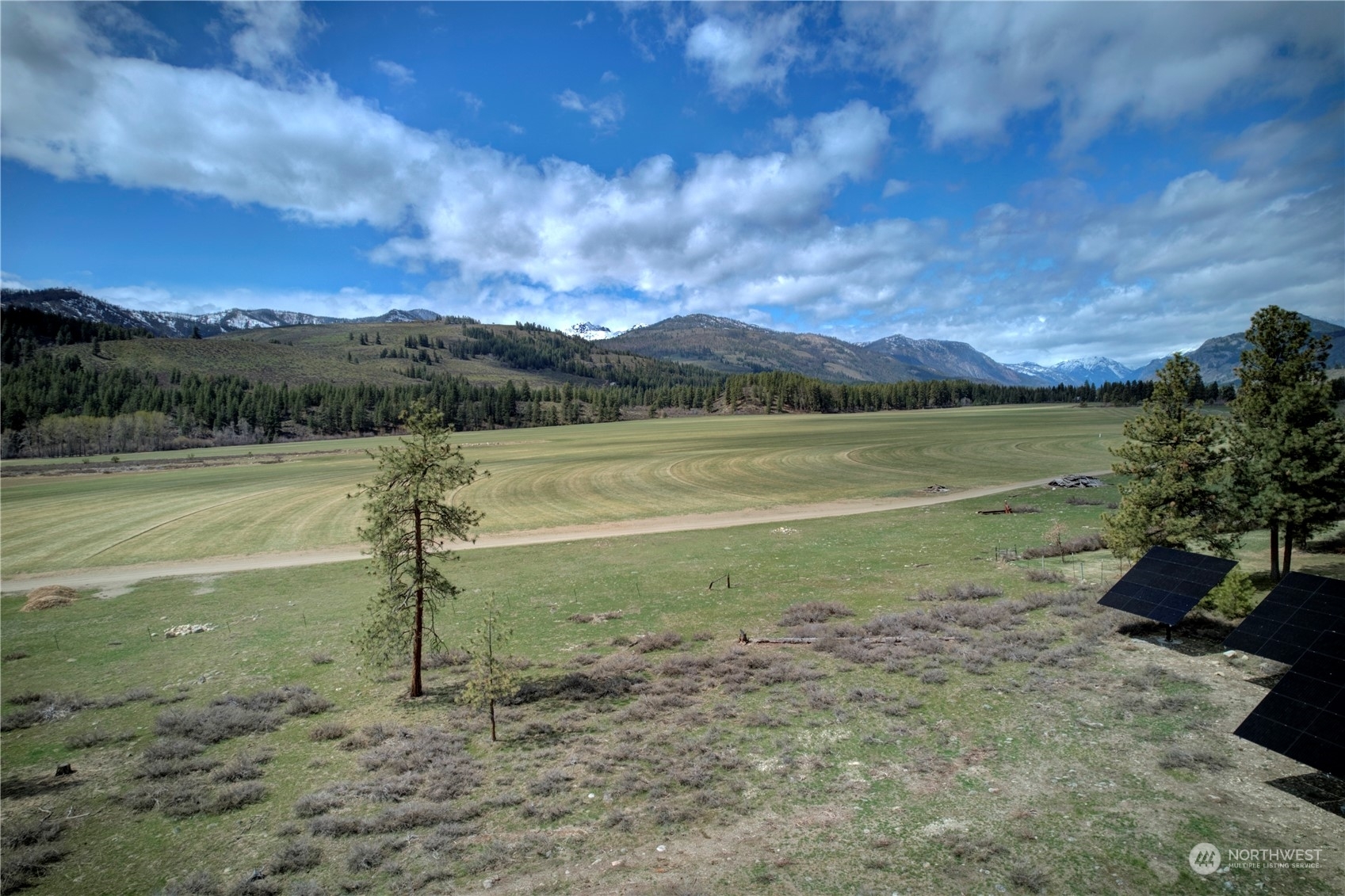 Property Photo:  53 Pleasant View Drive  WA 98862 