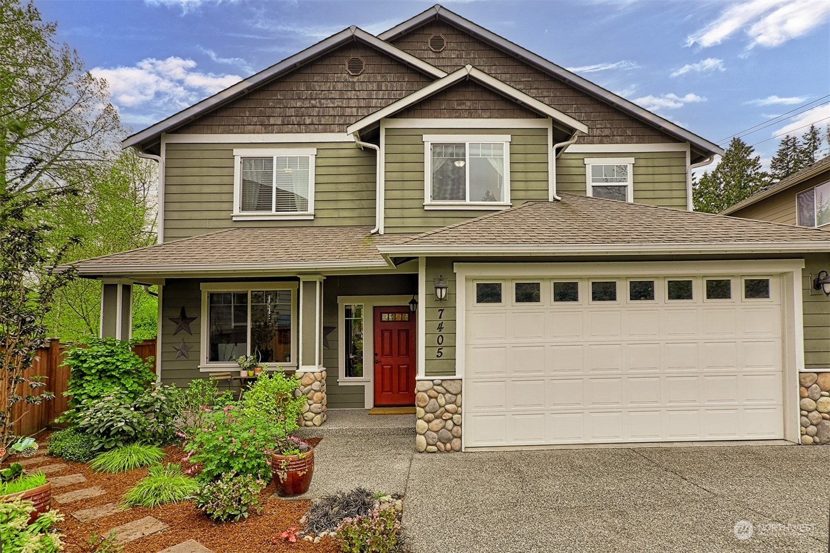 Property Photo:  7405 NE 200th Street  WA 98028 